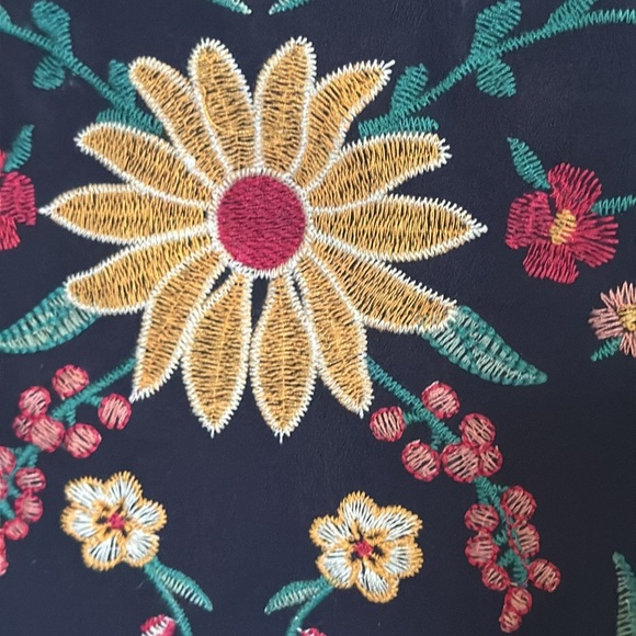 Miami Navy Blue Floral Embroidered Mini Skirt Chic Boho 70s Vibe Size Large - Picture 3 of 6